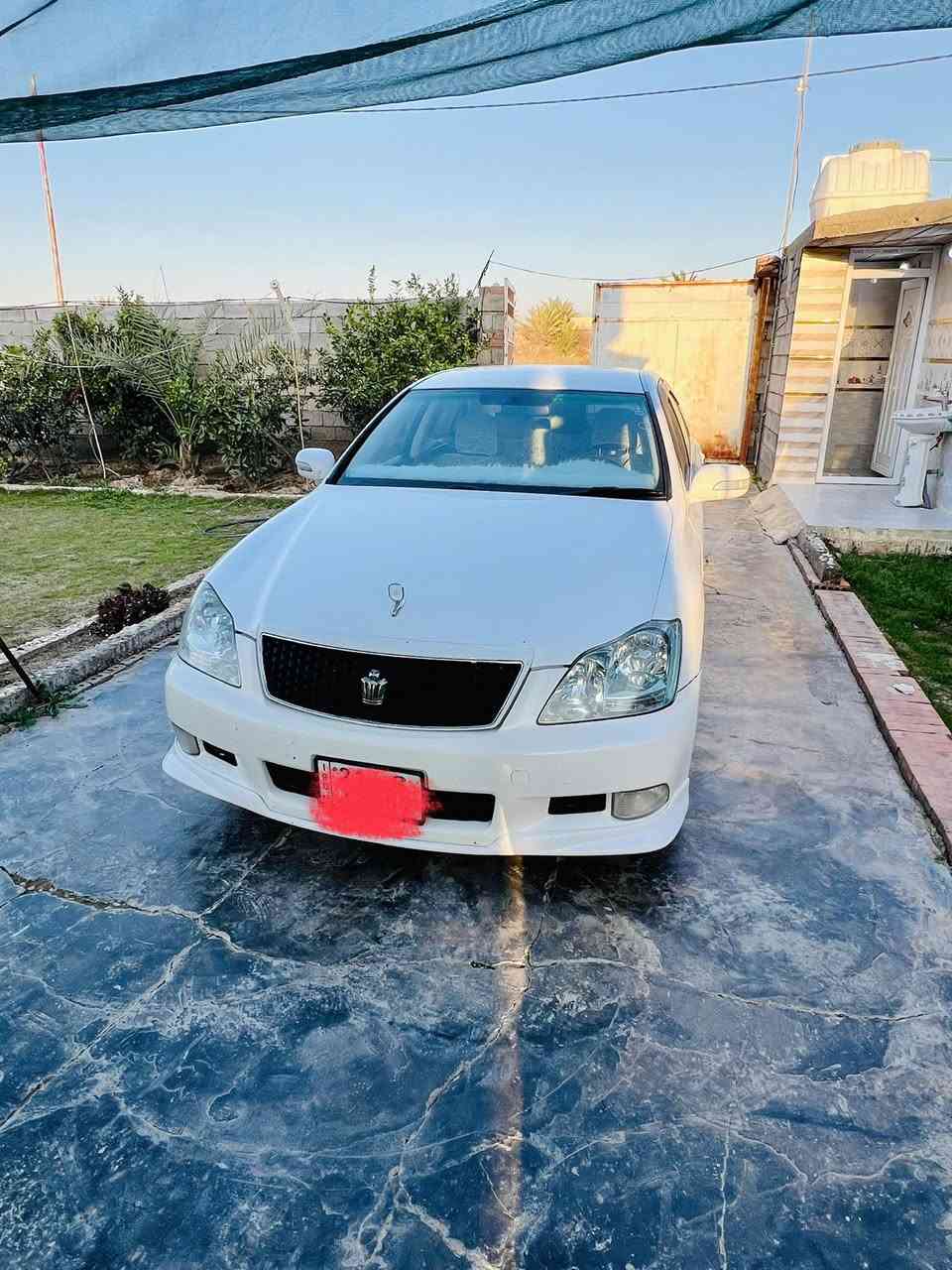 السلام عليكم كراون شاهينه للبيع رقم شمالي تحولي ثانيه يوم موديل 2005السياره بيه صبغ جاملغ خليفي والثاني بيه شويه يم البك لايت شاصي 80 عليه مكينه 3000 المرغوب تفاصيل اكثر اتصل عل رقم *********** والسعر 150 وقابل للتفاوض
