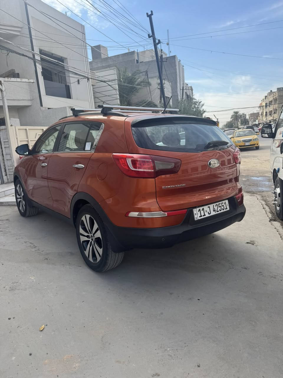 السلام عليكم
كيا سبورتج للبيع موديل 2012 اللون مشمشي ماشيه 150ألف بيهه اربع قطع صبغ بدون دواخل مكان السياره بغداد حي الجامعه السعر 124$ للاستفسار الاتصال على الرقم ***********
