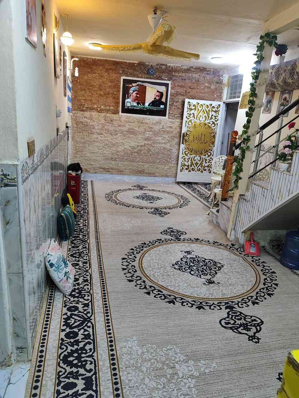 بيت للبيع دولان حي الجمهوري الشرقي شارع ام حميد
المساحه75 م
غرف نوم وحده
صاله 
استقبال
مطبخ 
صحيات 
___________
***********
