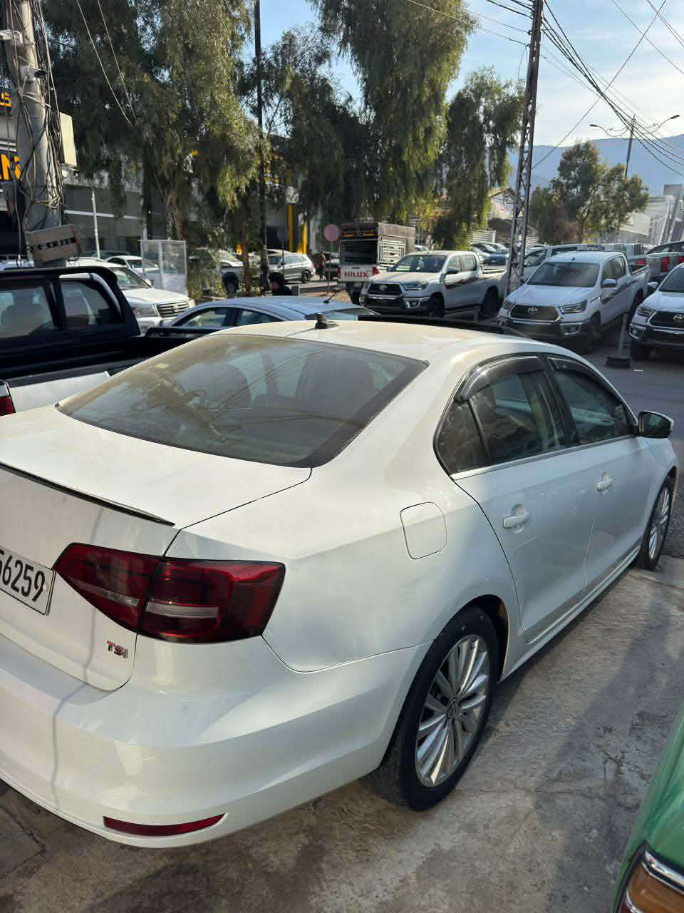 جيتاموديل 2015مكينه 1.8توربومرغوب به صمه وسلايت كوشن هيترفول SEرويشتن 150هزارمايل دحامي بودحامي شرت سنگ وبشت كبس ده رگه هي بشت وجامبلوخ صبح بي داخلي سه نه وي ورقم حتا2030سعر113$مجال رقم تله فون خوداني *********** دهوك, العراق
