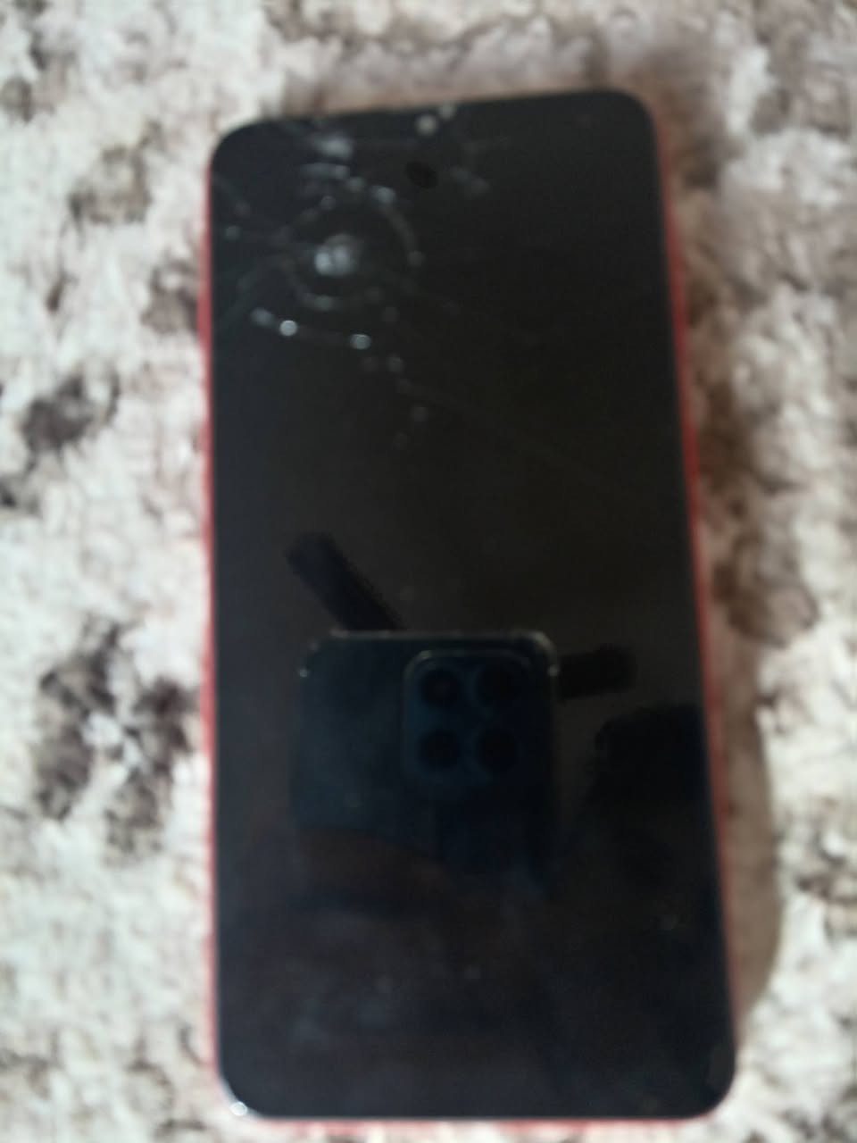 سلام عليكم A10عادي للبيع الشاشه كسوره بس شقال السعر ٢٥ الف قفل قفل للاستفسار عله الرقم ***********
