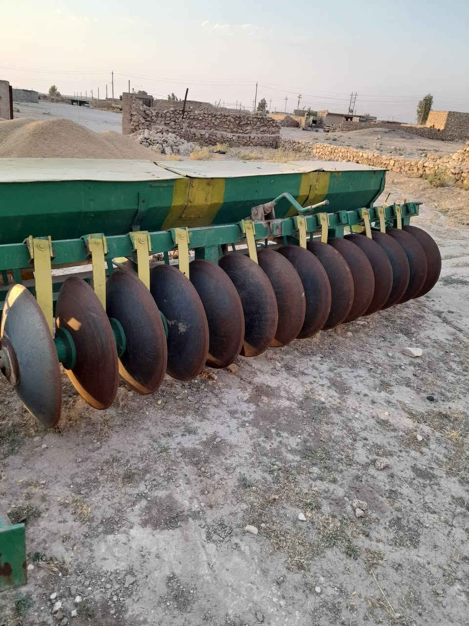 دسك للبيع صاج 14 للبيع *********** ●***********
