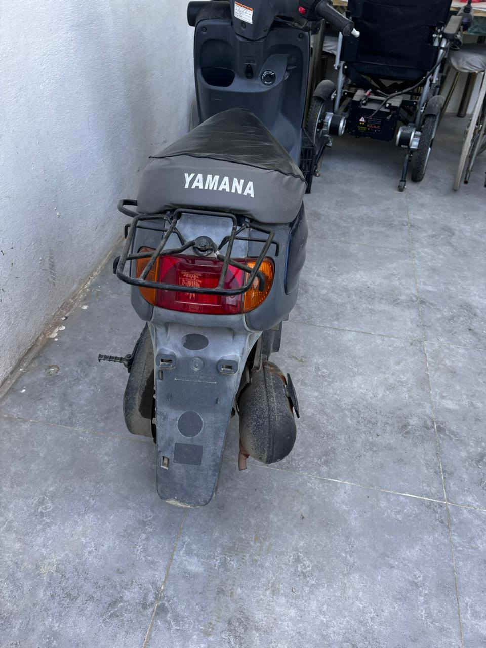 ياماها سله جبيره قبل 7اشهر طلعته من معرض دراجه نضيفه كلششش منفيس موجود ويا ***********
