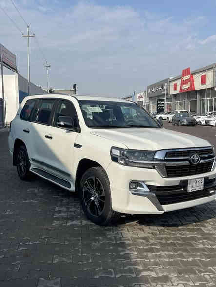 السلام عليكم تويوتا لند كروز موديل 2009 محدثه 21 صبغ عام بدون كص ولا كلبه ولا جفيه  السياره لغود شواصي سليمات جاهزه من كلشي كير محرك صدر تخم تاير كشنات جلد داخل احمر تبريد ثلج رقم بغداد تحويل مباشر العنوان بغداد البياع ***********/***********
