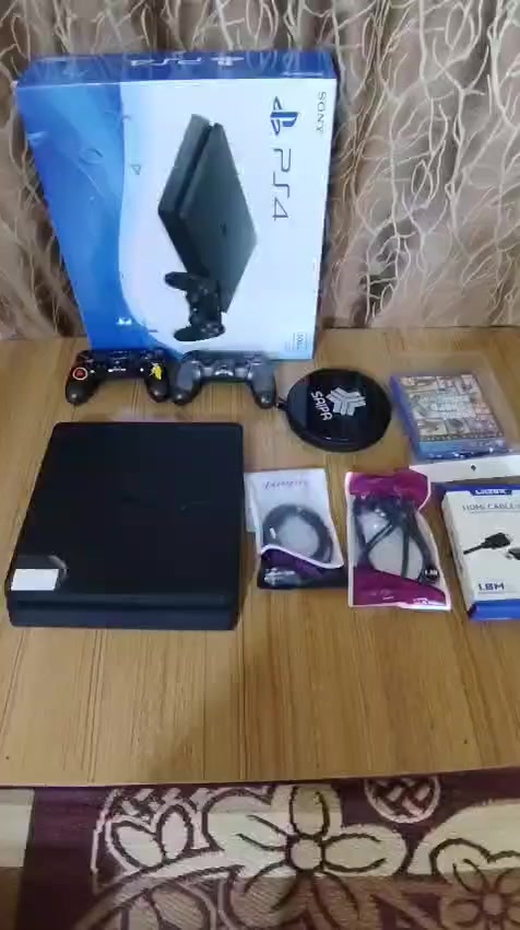 السلام عليكم   بلي فور  للبيع تفاصيل بالفديو  السعر 275 وبيه مجال الاستفسار عل الرقم ‭0771 550 2210‬
