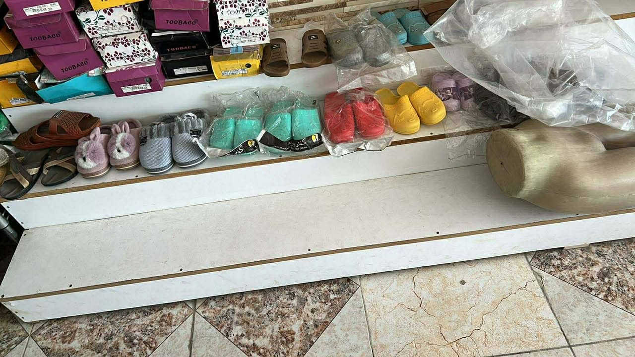 ئەوانەهی یەک کەسن لەڕانیە ماڵی ئەوەیە دوکان دانێی


**إذا كنت صاحب هذا الإعلان وتريد حذفه لأي سبب، رجاءا أرسل رسالة إلى الدعم الفني**