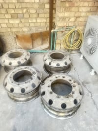 وياله كروم للبيع المانيات4قطع زوجين العنوان بغداد  رقم الهاتف077275000...