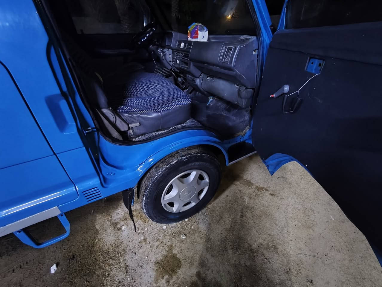 السلام عليكم كيا حمل موديل 1996 اوربي ل2030شهر 8
 السعر 65 وبيه مجال بسيط مو شراي لا تتصل رجاآ
للاستفسار باقي التفاصيل 👇
***********
***********
