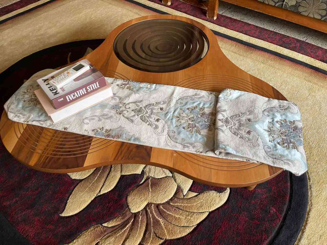 سلام عليكم
للبيع طبله وسطيه نضيفه جدا 
سعرهه 150
مكانهه بغداد الزعفرانية للاتصال
***********
