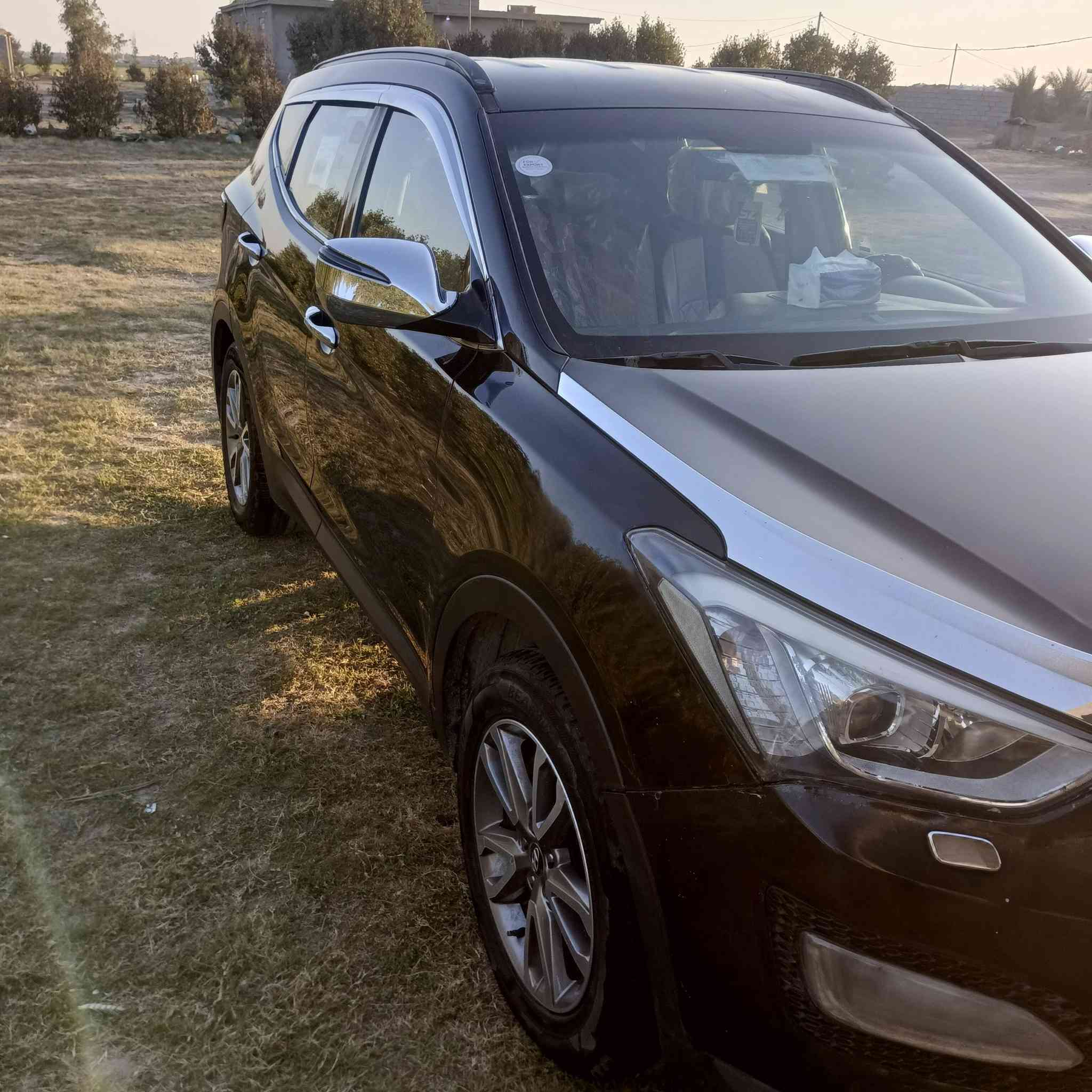 سلام عليكم سياره للبيع سنتافي  2013 خليجي سياره نضيفه    العنوان ابو غريب الرقم ***********.***********
