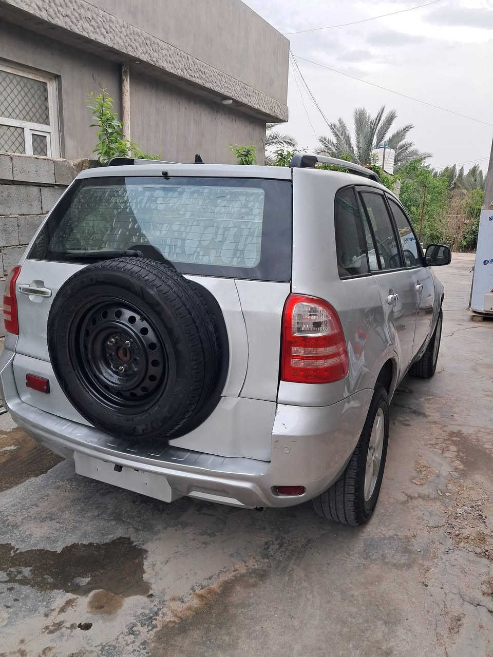 السلام عليكم ورحمة الله وبركاته من رخصت الادمن سيارة جنوي موديل 2014 مزاد وزارة الداخلية بيها كتاب مزاد تمشي بيها بأي محافظة إلى أن اتروح اترقم الترقيم مجاني عله الدولة تدفع فقط رسوم التسجيل السيارة جاهزة للأخير كير ومكينة مسيبوشي ابلادي دواخلها مدوشمة كشنات أرضية تايرات كلها كامله مكانها بابل المسيب السعر 40 ورقة بيها مجال  للإستفسار ***********
