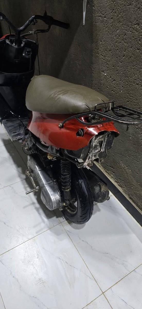 سلام عليكم
بيجي 9 زروف للبيع حربيه شغاله كلشي ماعوزها بيها حاضنات واشاير هورن بيها شغال مكينه حلوه شلعه ومعدل تشك الگاع تجي تفحص وتاخذ هندر واحد تشتغل السعر 100 وبيها مجال مكاني كوت حي الجهاد السفحه ***********
