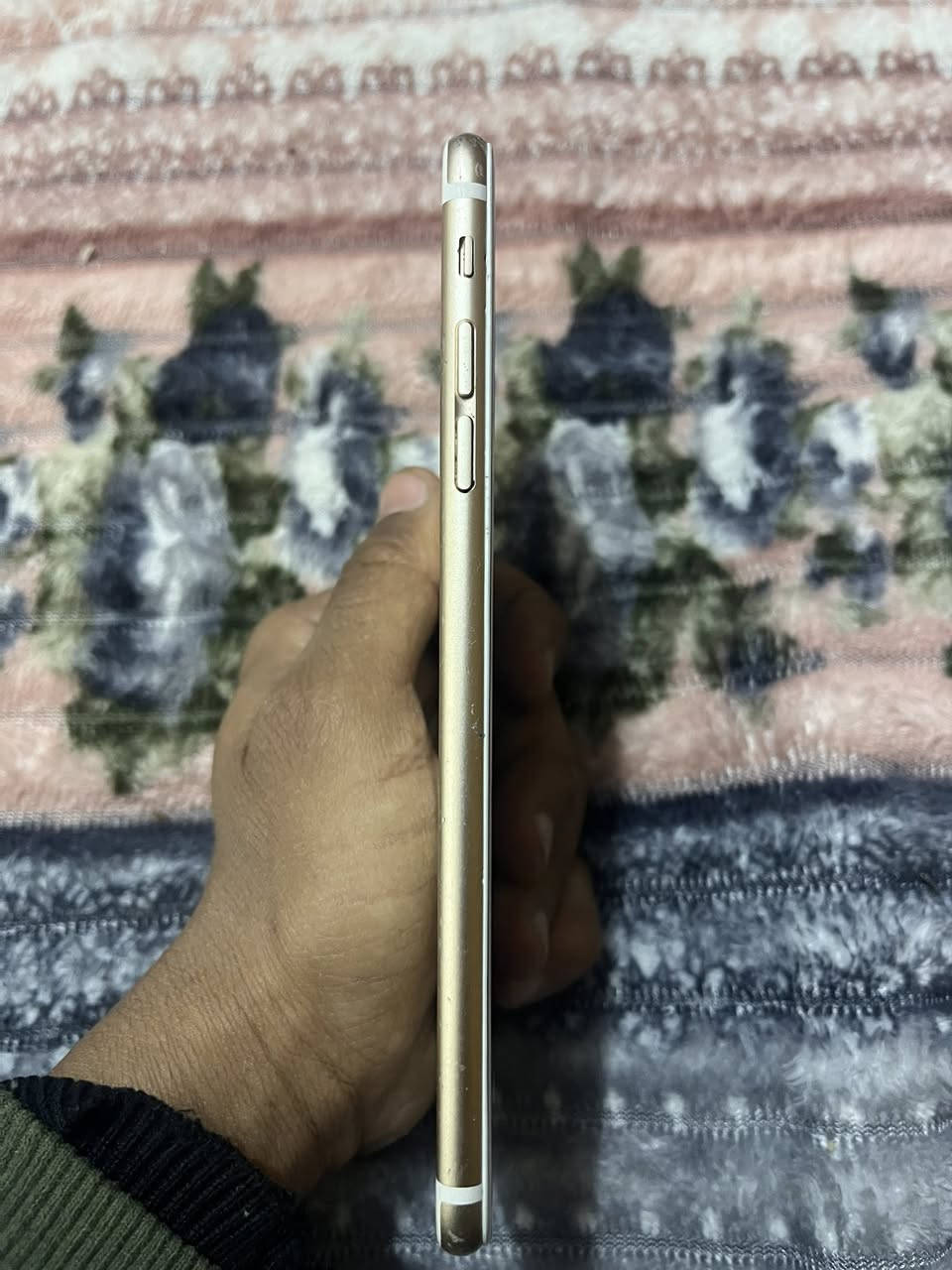 السلام عليكم للبيع أو مراوس ايفون 6بلاص ذاكره 64 بطاريه 100 الشحن مالته يخبل لون ذهبي الشاشه بلاديه مامبدله بس بيه فطر خفيف جوه مامأثر ابد موضح بالصور اثر وكعه ومن تخابر انت تسمعهم وهمه مايسمعونك من وكع مني هيج صار لباقي كله شغال نت اتصال هزاز صوت كامرات الجهاز نضيف جدا السعر 55 قفل سعره مناسب العنوان حله مركز متواجد خاص


**إذا كنت صاحب هذا الإعلان وتريد حذفه لأي سبب، رجاءا أرسل رسالة إلى الدعم الفني**