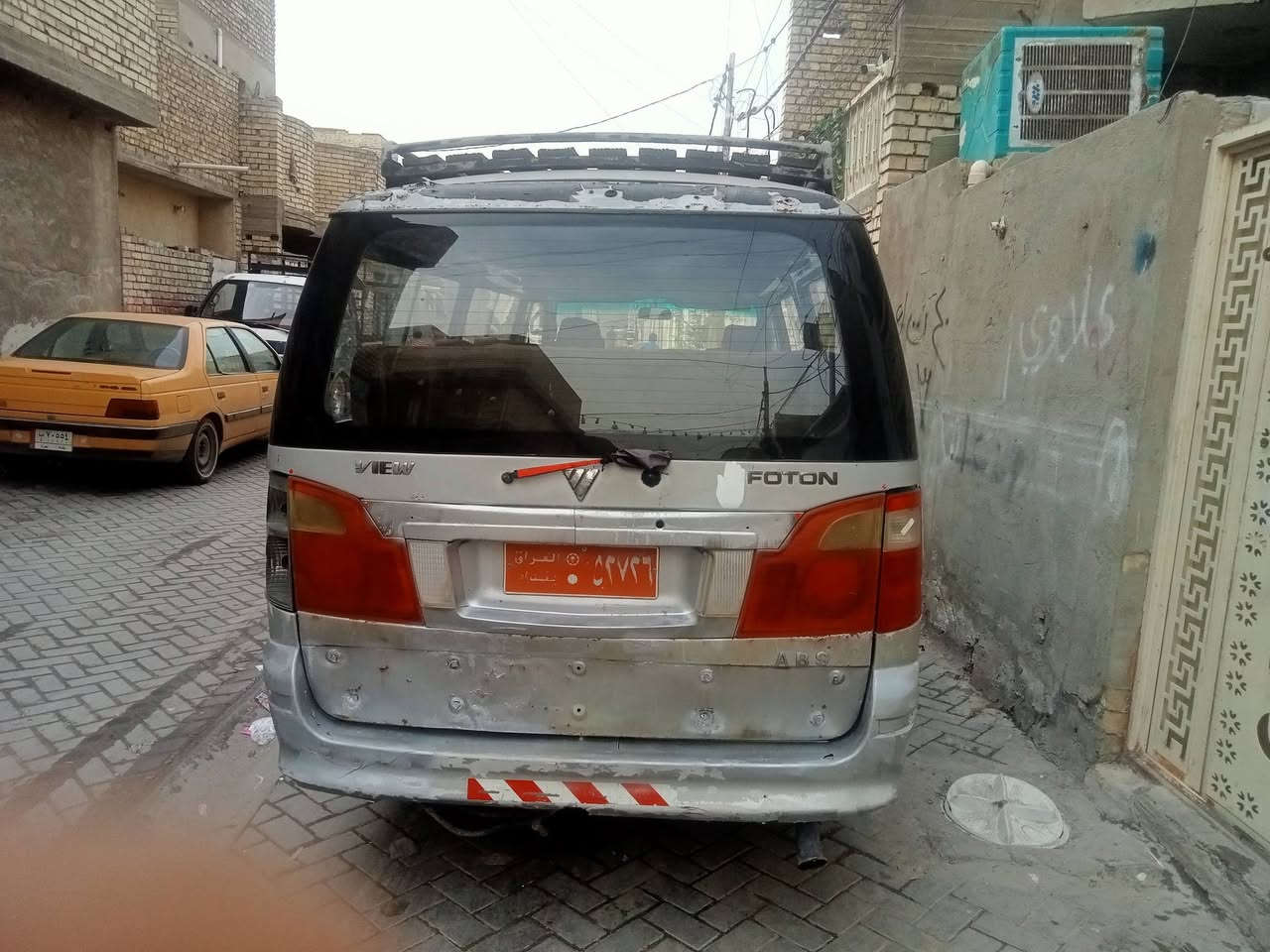 السلام عليكم فتون للبيع سيارة مجفته جديد وصدر جديد لا ضربه ولا صبغ تايرات نص عمر السياره اريده بيع او مراوس السعر16 رائعيه با العبيدي بس ماواصله هذ رقمي ***********
