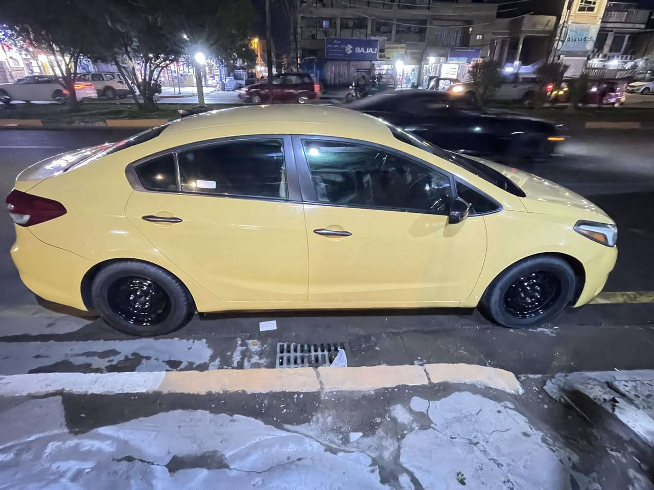 السلام عليكم كيا  فورتي مديل 18

محرك مفتوح تبديل كازكيت فقط 

كير مكفول تبريد شغال تدفئه شغاله 

منضومت غاز بيه 

رقم بغداد دولي هزه جديده 

بسمي سياره 

تخم تاير جديد 

كلشي شغال خير من الله 
***********

العنوان بغداد المشتل قرب جامع الامام علي
