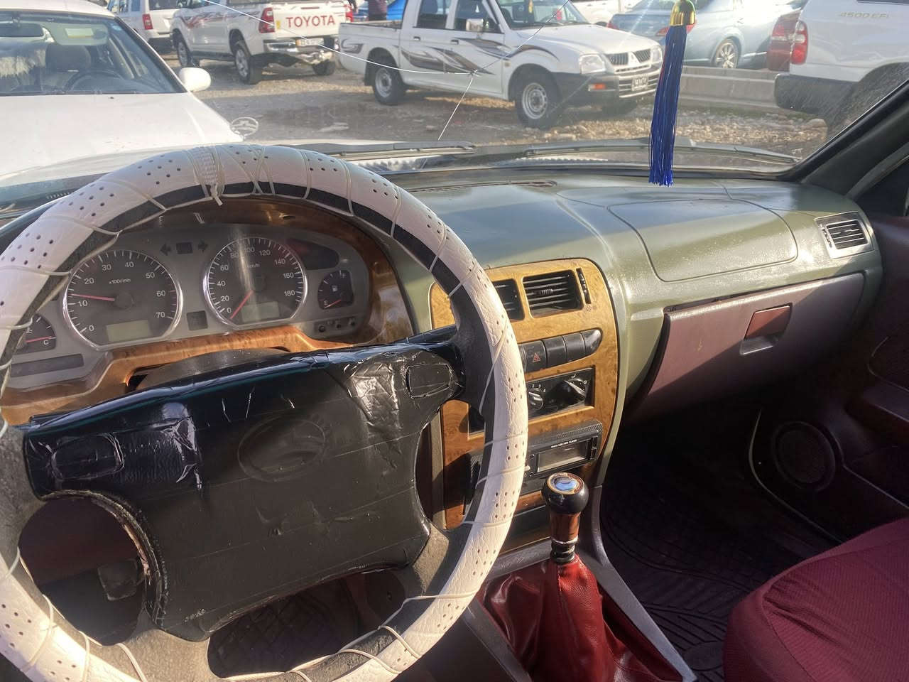 دير مؤديل 2009 به خ بى ليدان 45گه لا شوين چوارقورنه ژماره ى مؤبايل***********/***********
