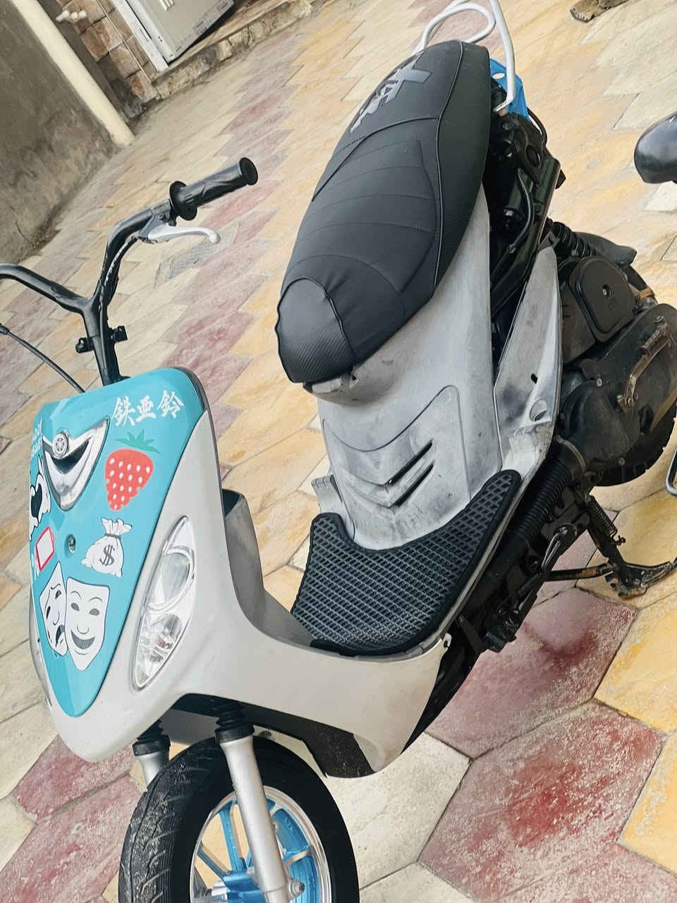 ماكس البيع
نضافه فول دراجه حلوه شوف العين بدون غراض ***********
