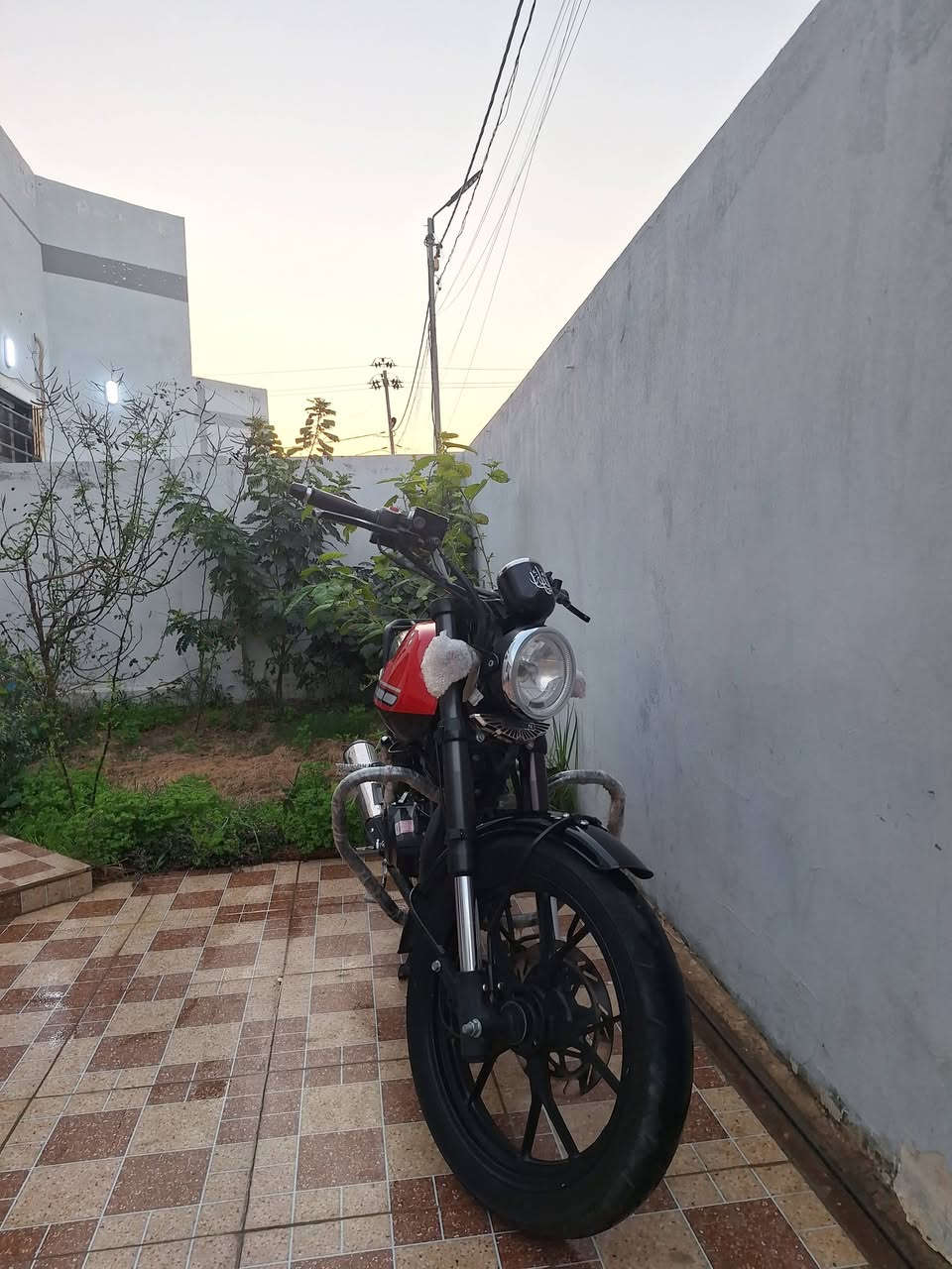 #بيع مستعجل السلام عليكم دايوان ٢٣ للبيع دراجة جديدة بمعنئ الكلمة بقية التفاصيل خاص او علئ الرقم ***********
