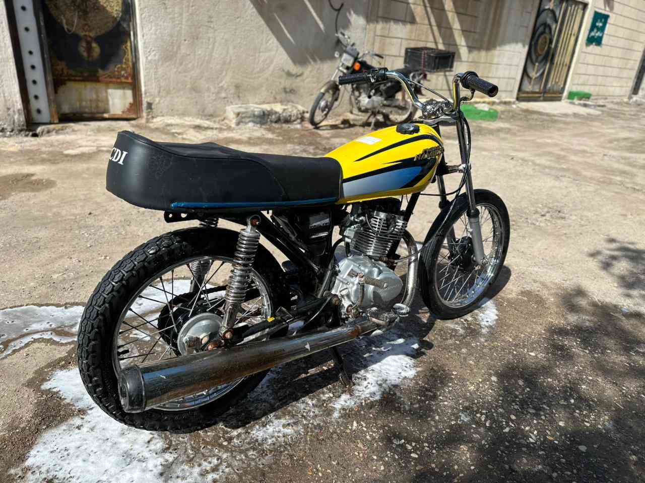 السلام عليكم للبيع سيجي ادوات نهضه ومعدل فول مامفتوحه نهضه ومعدل فول تجي وتشوف بعينك كلشي مانقصه مكاني البصره معقل ب٤٠٠ 

***********
