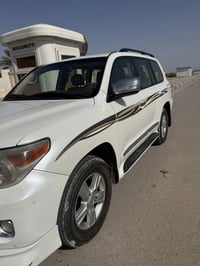 لاندكروز • ٢٠١٣ • ٦ سلندر