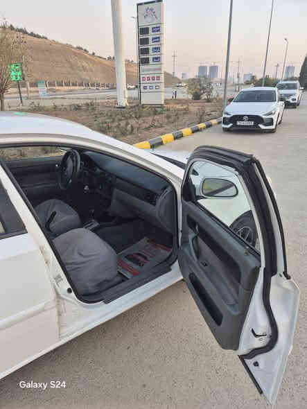 ئۆپترا
٢٠١٠

سەنەوی تازە 

ئایپاد+ کامێرا

٨٠ گەڵاو مامەڵە

٤ ساڵە لای خۆمە
***********
