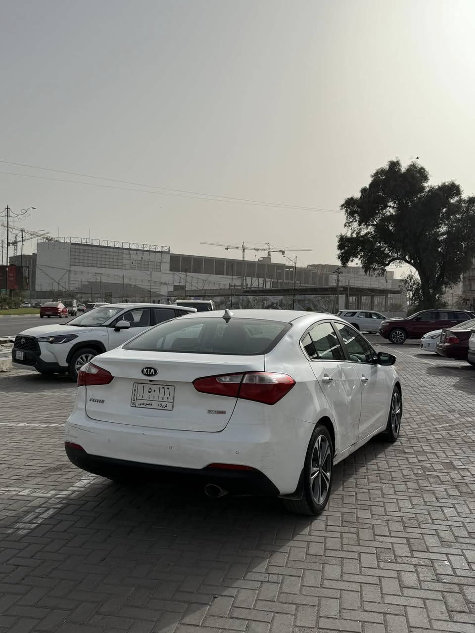 كيا فورتي 2014للبيع
فئة EX
كلين تايتل بدون حادث 
مواصفات:
ويل كروم سبورت 
تحكمات ستيرن 
كروز سرعة 
كامره وشاشة 
تدفئة مقاعد 
مري شفط 
حساسات خلفية 
حدادية جديده + تايرات جديده 
محرك بحاله ممتازه
ماشيه 150الف
ملاحظه السياره بدون قطرة صبغ بجم كبس 
السعر 
بي مجال جداً بسيط110$

للتواصل اتصال فقط ***********
