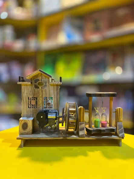 ✨ عِش سحر الماضي مع أرقى الأنتيكات ✨

هل تبحث عن قطعة تحكي قصة؟
في عالم الأنتيكات، كل تفصيلة تحمل تاريخًا، وكل قطعة تعكس ذوقًا راقيًا لا يزول مع الزمن.

🕰️ تحف نادرة
🪞 قطع أصلية مختارة بعناية
🏺 فخامة الكلاسيك ولمسة من الأصالة

حوّل منزلك أو مكتبك إلى مساحة تنبض بالعراقة والأناقة، مع مجموعتنا المميزة من الأنتيكات التي لا تُقدّر بثمن.

📍 تميّز… لأن الذوق الرفيع لا يشيخ
📞 تواصل معنا الآن واكتشف الكنوز المخفية
✨ عِش سحر الماضي مع أرقى الأنتيكات ✨

هل تبحث عن قطعة تحكي قصة؟
في عالم الأنتيكات، كل تفصيلة تحمل تاريخًا، وكل قطعة تعكس ذوقًا راقيًا لا يزول مع الزمن.

🕰️ تحف نادرة
🪞 قطع أصلية مختارة بعناية
🏺 فخامة الكلاسيك ولمسة من الأصالة

حوّل منزلك أو مكتبك إلى مساحة تنبض بالعراقة والأناقة، مع مجموعتنا المميزة من الأنتيكات التي لا تُقدّر بثمن.

� العنوان: كوت – حي جهاد – نهاية شارع بيت صبر
📞 رقم الهاتف: ***********

📚 مكتبة الولاية… ذوق راقٍ لا يشيخ
زورونا وخلّوا المكان يحچي عنكم 

📍
