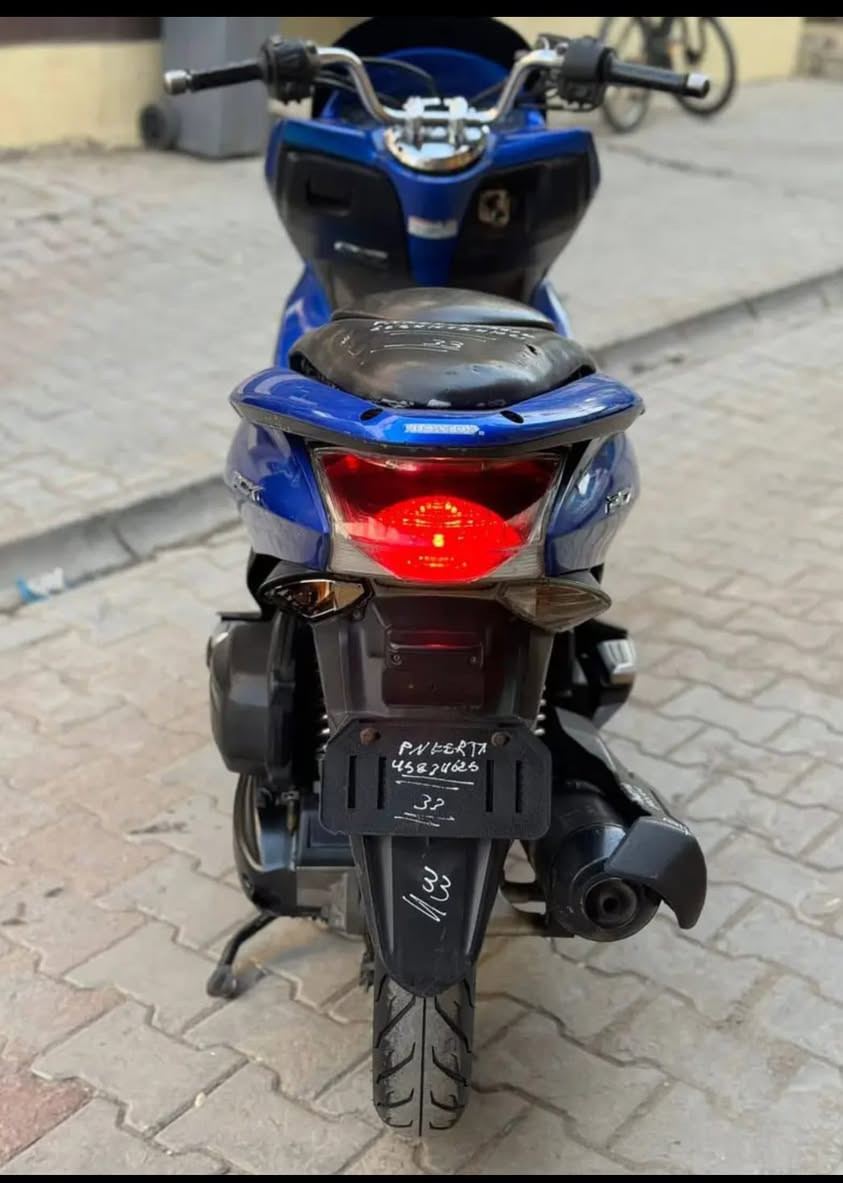 سلام عليكم بي سي اكس نظيفة ممفتوحة للبيع رقم صاحب الدراجة خاص ماجاوب لان مكلف بلنشر 
رقم الهاتف ***********
