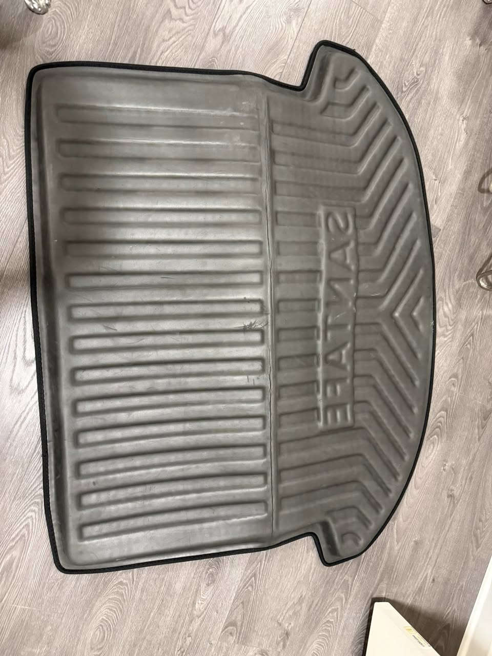 السلام عليكم 
عندي هذه الفرشة مال صندوق سنتافي من موديل ٢٠٢٠ لغاية ٢٠٢٣ الشكل القديم للبيع جديدة غير مستعملة ابد 
للاستفسار *********** مكاني حي الجهاد
