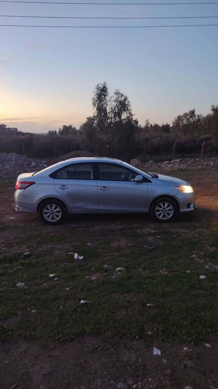 تؤيؤتا يارس موديل 2016
رةقةمي خاوةني(***********)
سعري(105$) تؤزيك معامله
گير تؤماتيك دوو پارجةي هةية بي ژؤري چاملخي پشتةوه لاي سيقاق لةگةل سندوق سةنةوي رةقةم نويه تا ٢٠٢٨
تةقةو رةقه بةناو كردن تعويل غرامه بةشةرت سةيارةكه لةهةوليره
