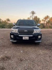 لاندكروزر • ٢٠١١ • رقم بغداد