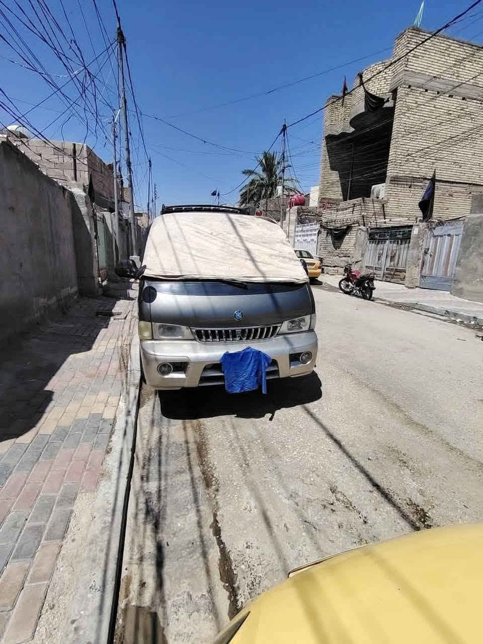 من رخصت الادمن الكروب
نشر كية بريجو موديل 2001 سيارة خير من الله 
كير اكسن شواصي بلاديلات محرك مكفول سيارة مصبوغة حزام مكفولة السعر 83 ورقه وبيه مجال شي قليل مستعجل 
الاستفسار والاتصال على هذا الرقم مامتواجد على الفيس ‏‪‎***********
