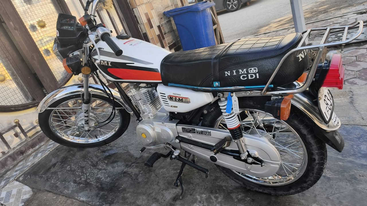 السلام عليكم دراجه اربعه كير موديل 2021 نوعيه ارشا الدراجه خير من الله مكينته ما مفتوحه برغي واحد ما مفتوح بيها أوراقها أصولي بس رقم وتؤكل فقط هورن ما بيها تكدر تشتريلها هورن  ب 5 ألف الدراجه جدا نضيفه نضافتها100/90 سعرها ب مليون و200 وبيها مجال قليل وانته تعال وكلب مكاني كوت دور العمال تحديداً بل جمعيه:الرقم/***********
