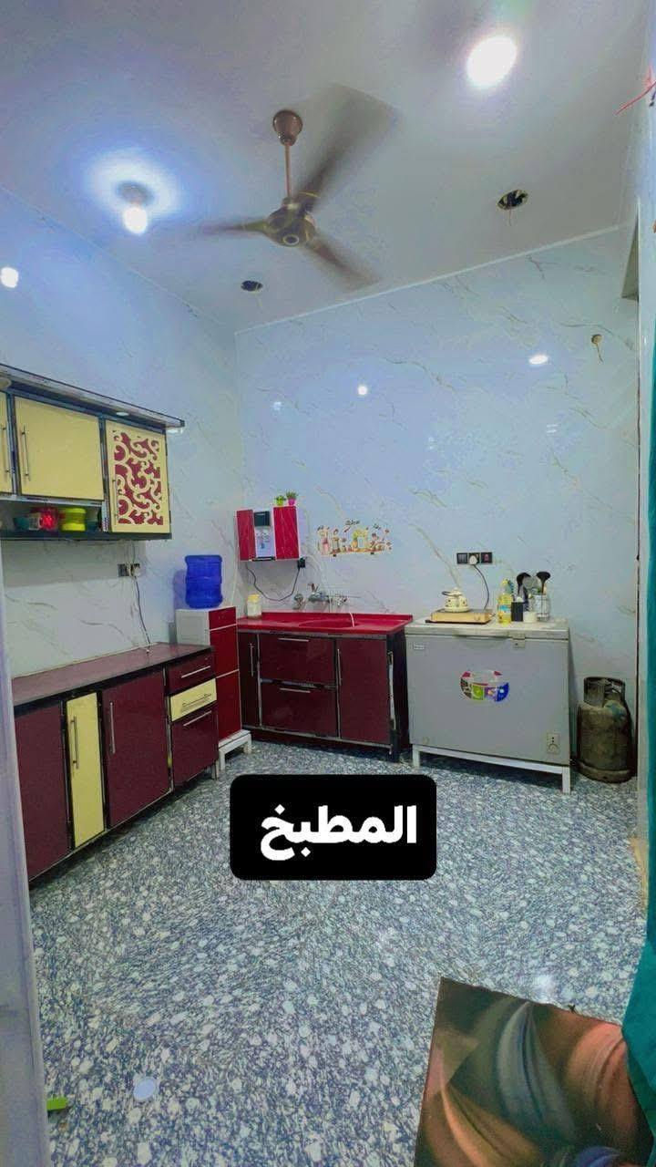 بيت للبيع ١٠٠م بناء حديث طابق واحد والثاني واصل للسقف العنوان حي الفداء خلف الواقعه السعر ٩٠ وايضا اذا اكو بيت مراوس  للاستفسار الاتصال 
***********
