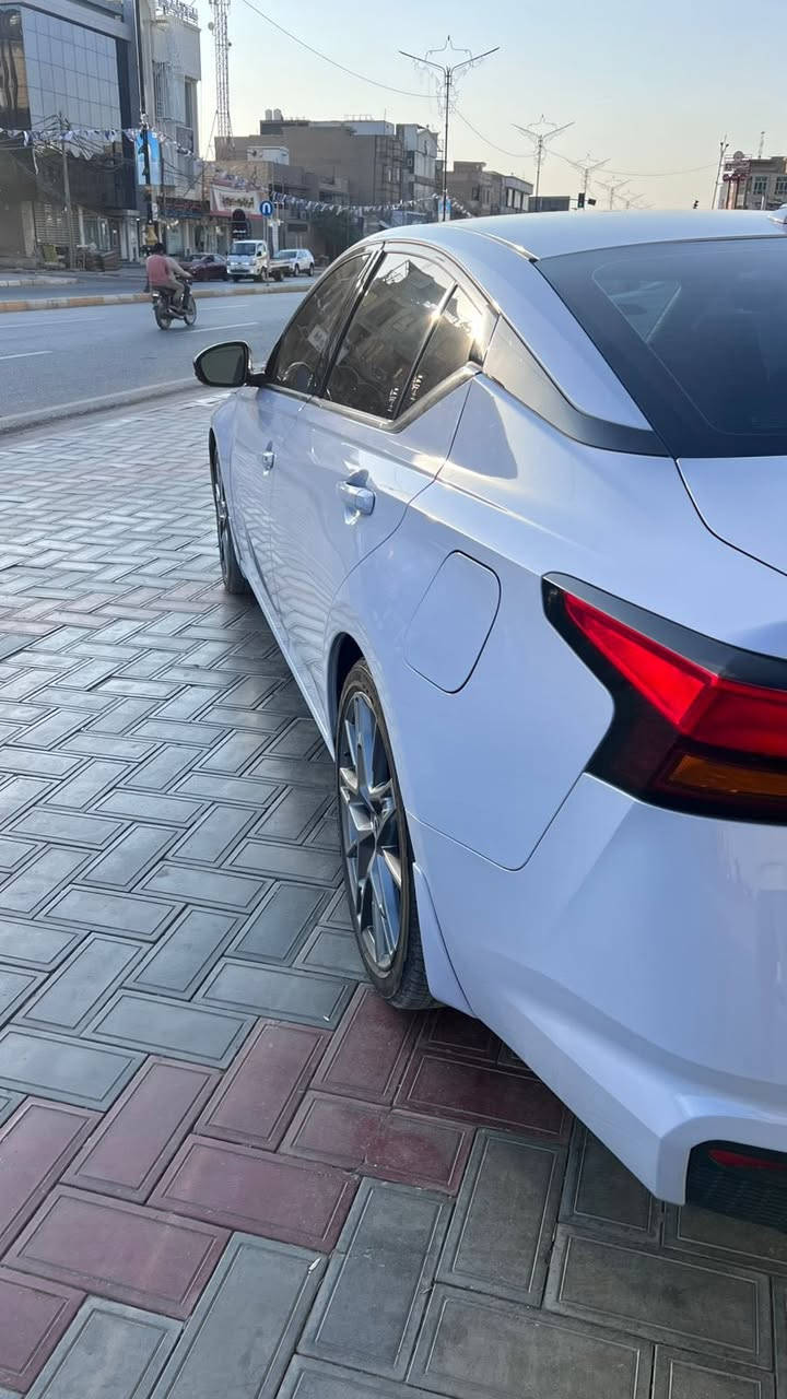 نيسان التيما
موديل2024

حره السياره

مواصفات SRفول فول 1/1 

داخل اسود

شاشة كبير يدعم كار بلي

شحن لاسكي واير ليس

ويل حجم17

مكينه2000 تيربو 

اوتو بريك   تو ويل 

حاسات خلفي  امامي كاميرات 360 درجه

نقاط عمياء تحديد مسار

كشنات كهرباي

كشنات هيتر

فتحة سقف

تشغيل عن بعد

سياره بدون اي نواقص جديد بمعنى كلمه ماشية 15 الف كيلو متر

ضرر موضح يمك فقط البنيد مبدل  جاملغ بي بارد باقي مكفول
سعره 185 وبيه مجال


**إذا كنت صاحب هذا الإعلان وتريد حذفه لأي سبب، رجاءا أرسل رسالة إلى الدعم الفني**