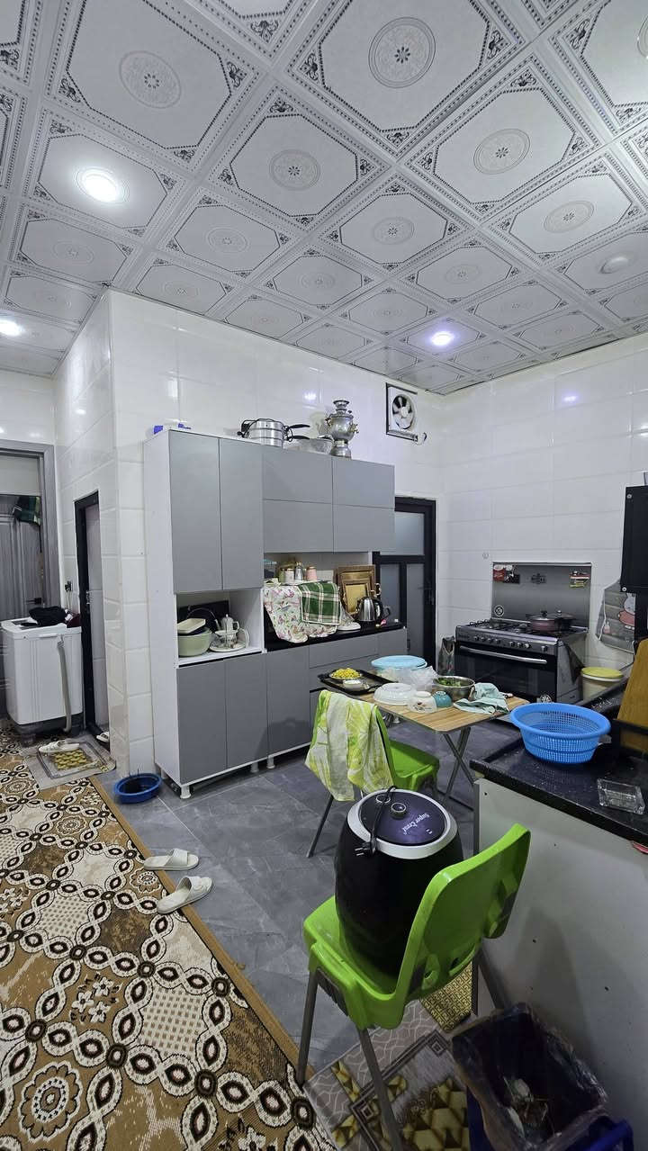 ⭕ بيت للبيع طابو زراعي سند 25 )(مشمول تطويب خدمات تبليط_)
⭕️المساحة 100 شارع 15
⭕️العنوان الدار  / التقية الثالثة _ داخل مجمع الروان النموذجي 
⭕️بناء البيت 2025
⭕️بناء  مسلح 
—————————————
           تـــفـــاصـــيـــل الـــدار 
(كونكريت مسلح )
⚜️ غرفة
⚜️صالة 
⚜️استقبال
⚜️مطبخ 
⚜️مجاميع صحية 
⚜️طارمة  
ــــــــــــــــــــــــــــــــــــــــــــــــ

للأستفسار أتصال حصراً*********** واتساب مراجعه مكتب 🏢 العاصمة للعقارات والمقاولات العامه العنوان ام الخيل ساحه الاحتفالات قرب البلديه الجديده***********
