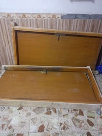 بيبان خشب تزكام هنه وجرجوبه وقفل ويدات مستعجل عل بيع 07719553375