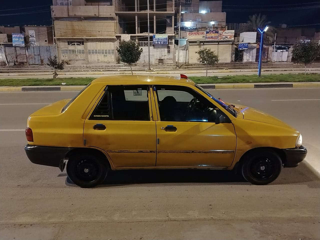 السلام عليكم
سياره سايبه للبيع مديل 2018 
رقم بصره بسمي تحويل ثاني يوم باقي بس استلام لواحات
السياره بيها خياسات اكو بيهن معمرات و اكو باقيات
كير ماابي كلشي حلو المكينه سوده وكايمه بس تبخير
حداديه زينه التبريد شغال الشواصي حلوات 
السعر35 وبيها مجال واذا مراوس هم اراوس 
العنوان كربلاء حي العسكري قرب سيد محمد الموسوي
الرقم ***********
