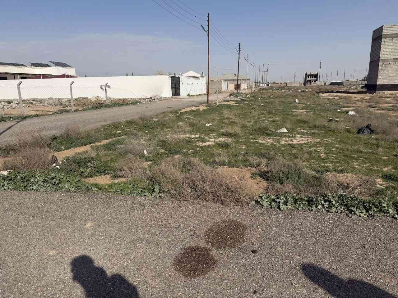 قطعة ارض للبيع 
المكان: مجمع الفرسان طريق الغالبية 
المساحة:  100 متر ركن 
جنس الارض : زراعي سند 25 
الاستفسار: ***********
السعر :15 مليون
رقم القطعة :123
