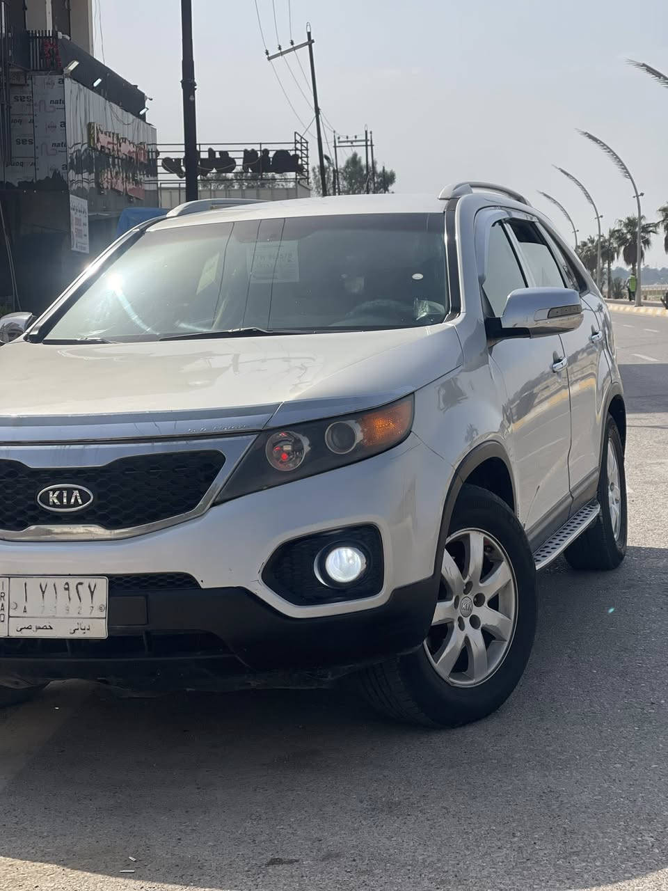 السلام عليكم
كيا سورنتو موديل 12 امريكي  رقم ديالى مشروع وطني شرط التحويل 3قطع صبغ  ماشيه 100 
مكينه 6 سلندر دوش  3500
7راكب  
تحكمات استريين جهتين. 
شاشه وكامره دواره 
فور ويل AWD   
تخم تاير صدر أمامي خلفي جديد للاستفسار الاتصال على الرقم ***********
السعر 138وبيه مجال
ديالى بعقوبه
