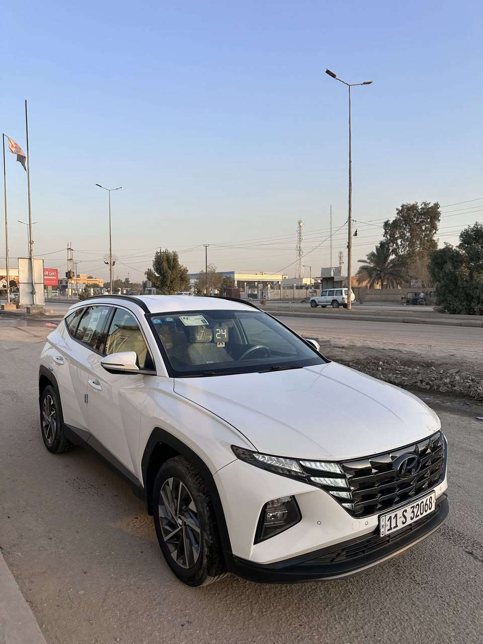 السلام عليكم توسان 2023 خليجي كاصد
السياره فول عدا البنراما مكفوله كفاله عامه 
كير مكينه حداديه على وضع الشركه السياره معروفه موصفاتها
عداد شاشه سايد بريك دكمه
بصمتين بيها بارده بل بنيد على كد خمس اصابع
العنوان بابل المدحتيه 
السعر 117 وبيها مجال قليل
***********
