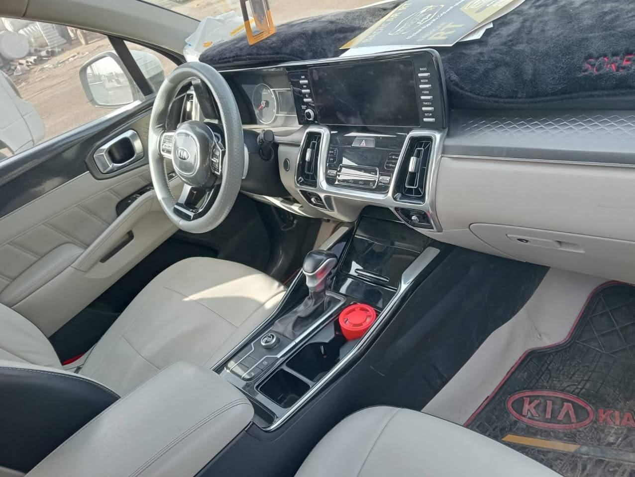 سلام عليكم سورنتو 21  تفاصيل سياره بل سونار جاهزه من كلشي بدون نقص  المكان بغداد اليوسفيه. ***********   سعر 265 وبيها مجال حك جيه مجال بسيط  سياره باسمي وهزه بعدها  جديدة
