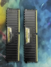 … رامات DDR4  32 GB  Corsair Vengeance LPX سعر 200 الف   ‭07838706042‬
