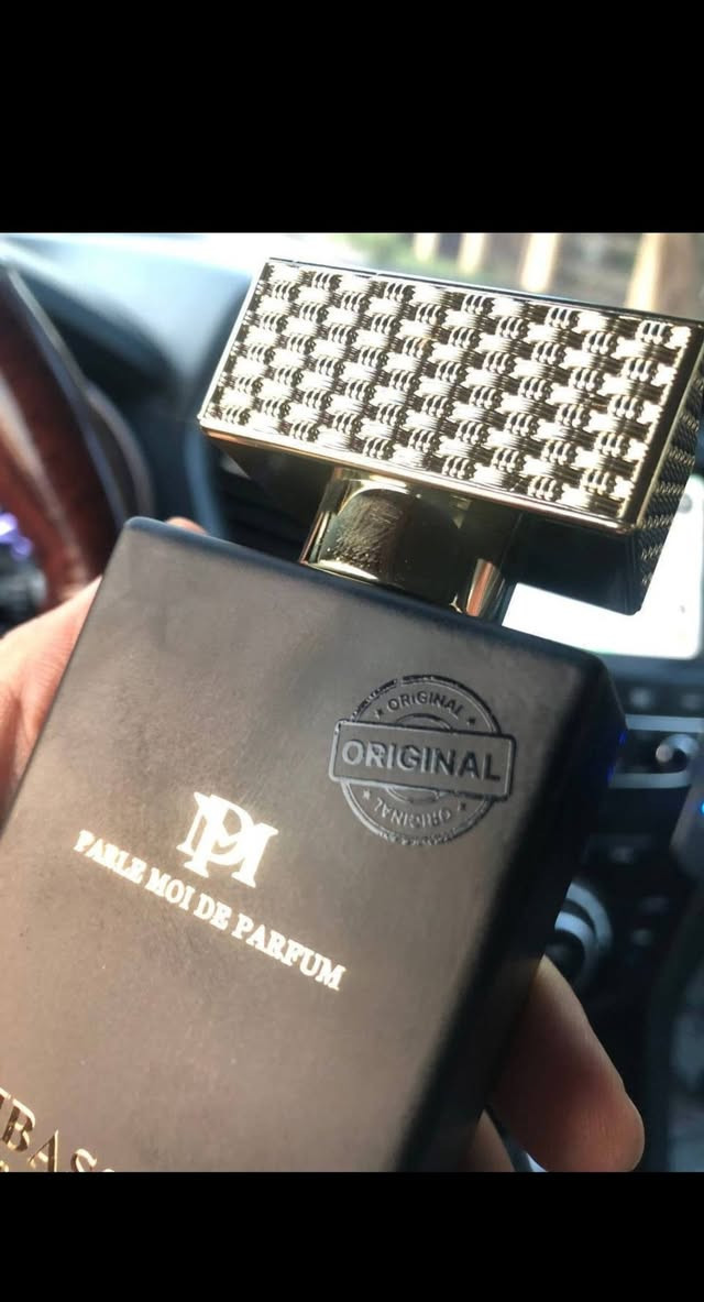 سلام عليكم عرض العيد سعر القطعه ب 45 الف
عطر امبسدور رجالي  Ambassador  عطر خشبي
صناعة فرنسية
عطر رجالي فخم حاد يتميز برائحة چذابة استثنائية  يجمع بين العصرية الواضحة والكلاسيكية الفريدة ..فواحنه 24 ساعة وثباتيته تصل لمدة يومان
مقدمة العطر :-  الخزامي, البرغموت و النعناع ..
قلب العطر :- الياسمين, الورد, زهور إبرة الراعي و زهر البرتقال ..
قاعدة العطر :- تتكون من أخشاب الأرز, الأواكموس- طحلب البلوط, المسك و العنبر.
سعر القطعه ب 45 الف شامل التوصيل


**إذا كنت صاحب هذا الإعلان وتريد حذفه لأي سبب، رجاءا أرسل رسالة إلى الدعم الفني**