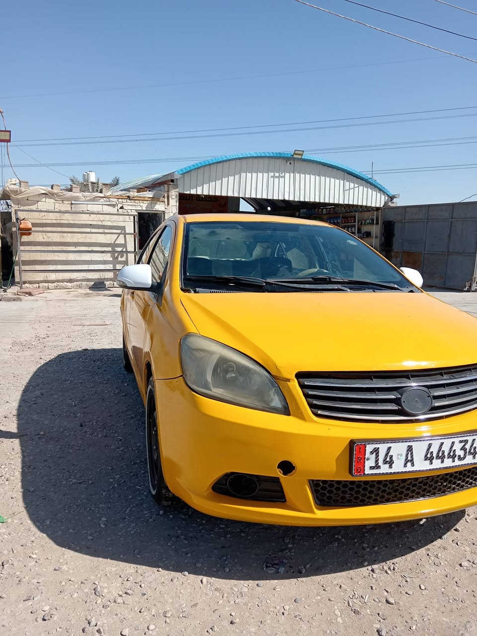 السلام عليكم للبيع كريت ويل مديل 12السياره بسمي سنويه جديده مصفره هيئه وقرامه مكينه كورله السعر30 وبيه مجال مكاني ذي قار ***********
