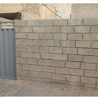 قطعه 200 متر...  حي  القدس خلف الكراج الجنوبي....  كامله المعامله واصل...