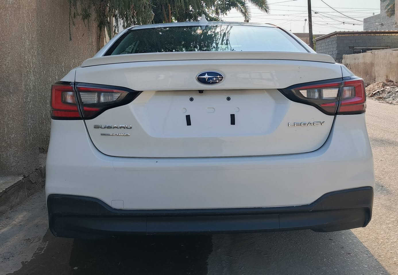 السلام عليكم للبيع سوبارو ليجاسي 22 فول مواصفات لمتد منفيس باسمي ضرر جاملغ خلفي وباب  خلفي السعر 140بيها مجال للتواصل ***********واتساب
***********
