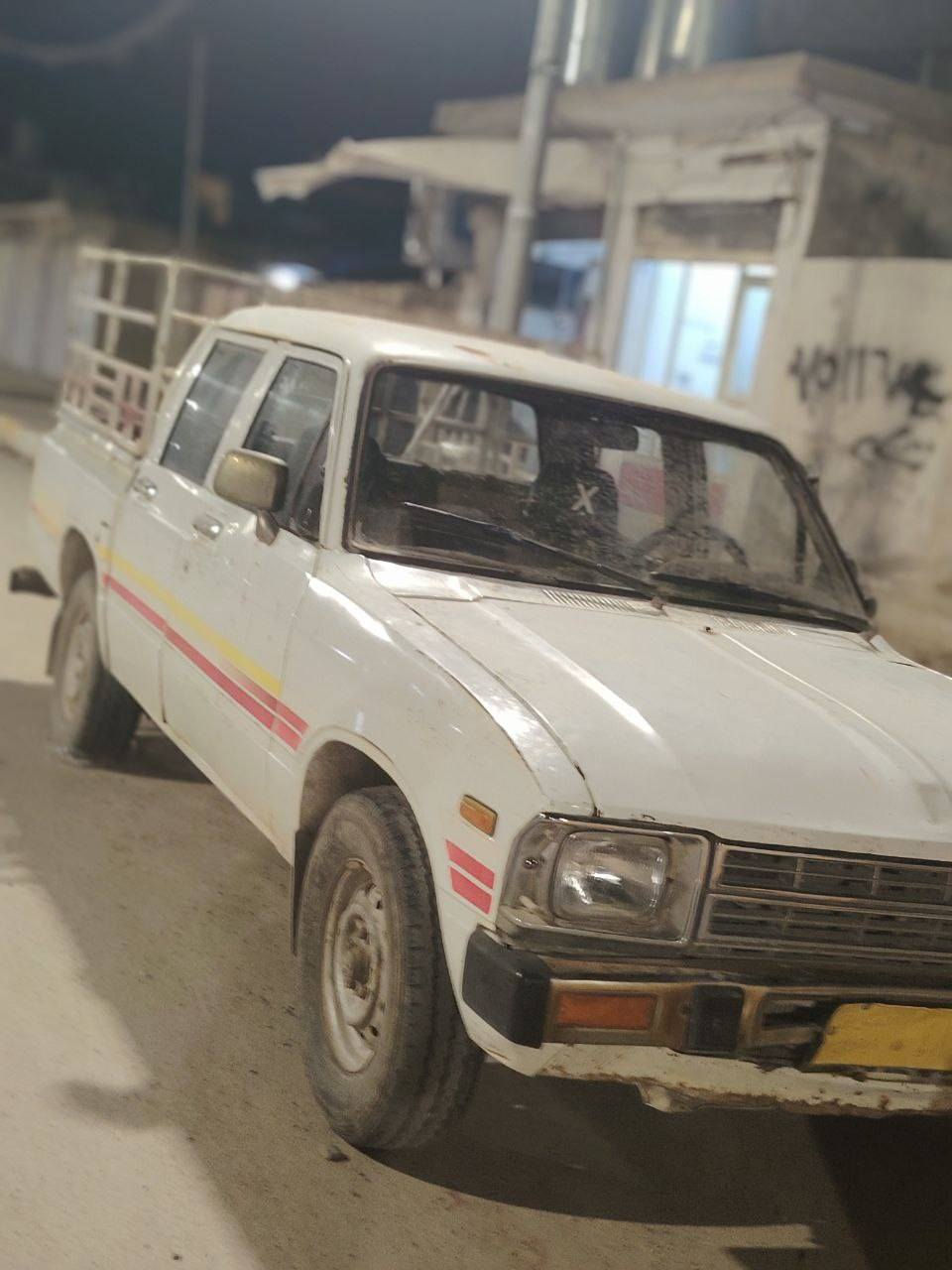 السلام عليكم
بيكم 1983
دبل قماره 
كوبون بانزين 
شرعي موجود 
شرط الوكاله والتحويل 
السعر 32وبي مجال
للأستفسار 
***********
