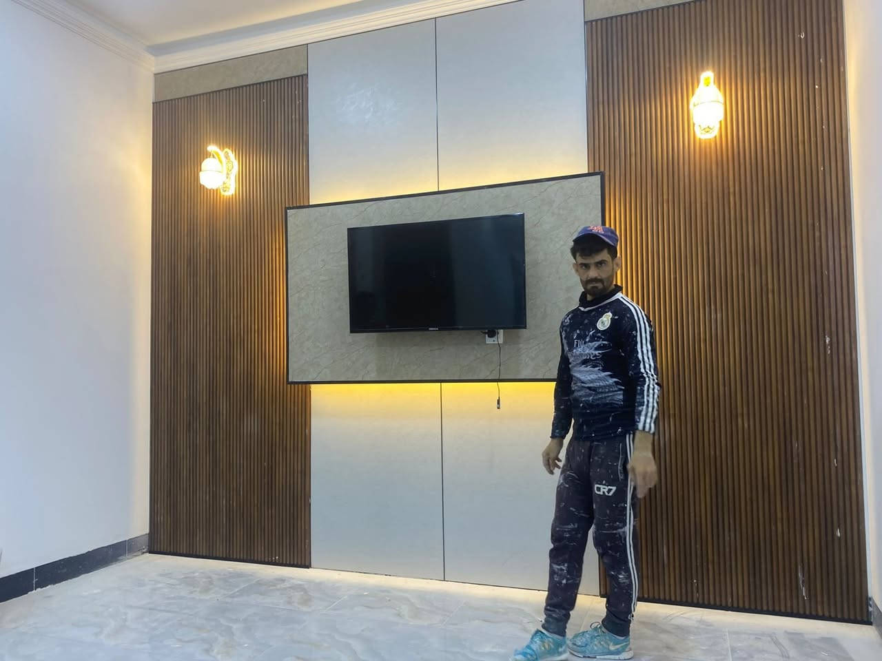 كل ماهو جديد تجدونه في محلات الطائي الاصباغ والديكور العنوان ديالى بلدروز مجاور مدرسه الفتره 
اعمال استاذ المعدل الكبير 
محمد بهاء الملكي 
 ***********
***********
