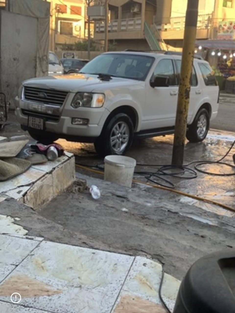 السلام عليكم فورد إكسبلورر خليجية للبيع موديل ٢٠١٠كشنات جلد ٧ راكب سلايد رووف تبريد ٣ قطع سيارة مال جناي نصبتها حلوة محرك ٦ سلندر تخم تاير جديد رقم بغداد مكانها البنوك السعر ١٣٠ وبيها مجال بسيط الهاتف ***********
